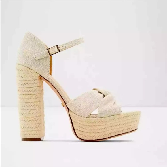 Rachel Zoe Knotted Platform Sandal in Natural
Color:Natural - Picture 2 of 6